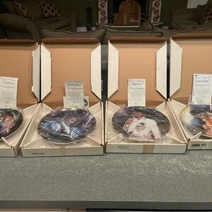 ELVIS decorative plates
